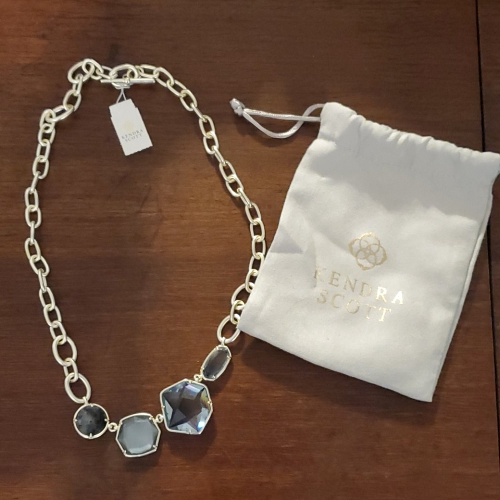 Kendra Scott Natalia necklace